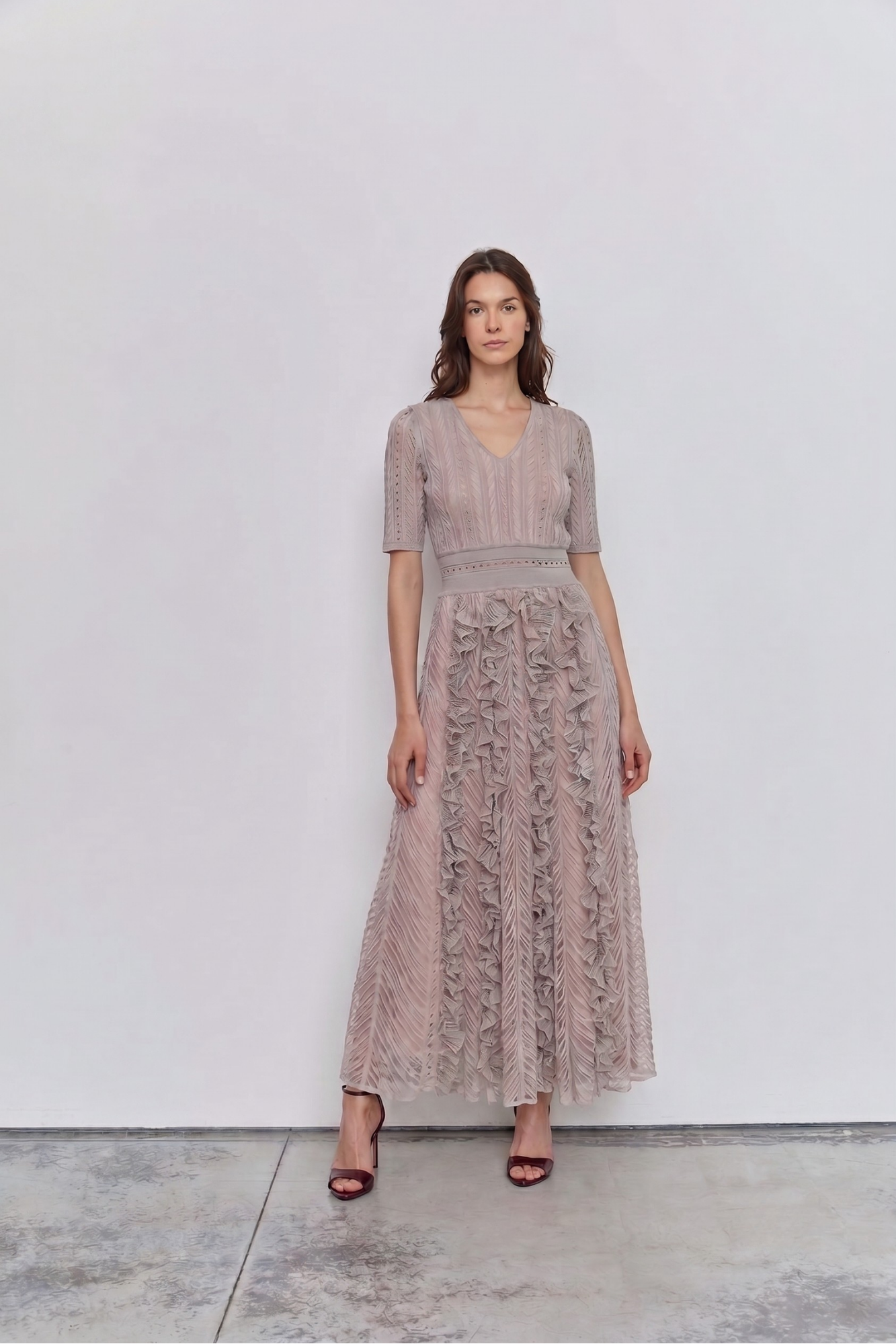 ERIKA LONG DRESS WITH SLEEVES