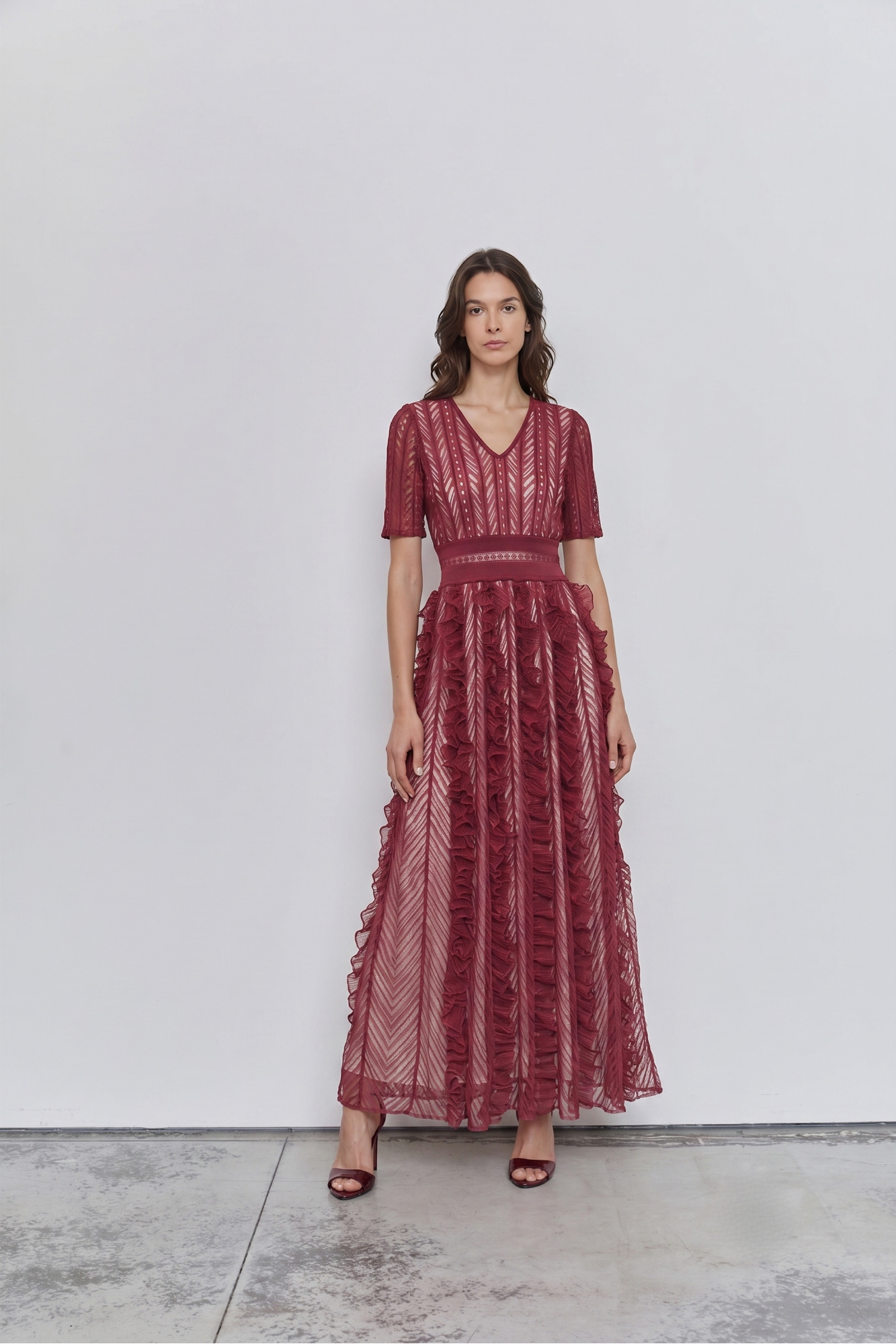 ERIKA LONG DRESS WITH SLEEVES