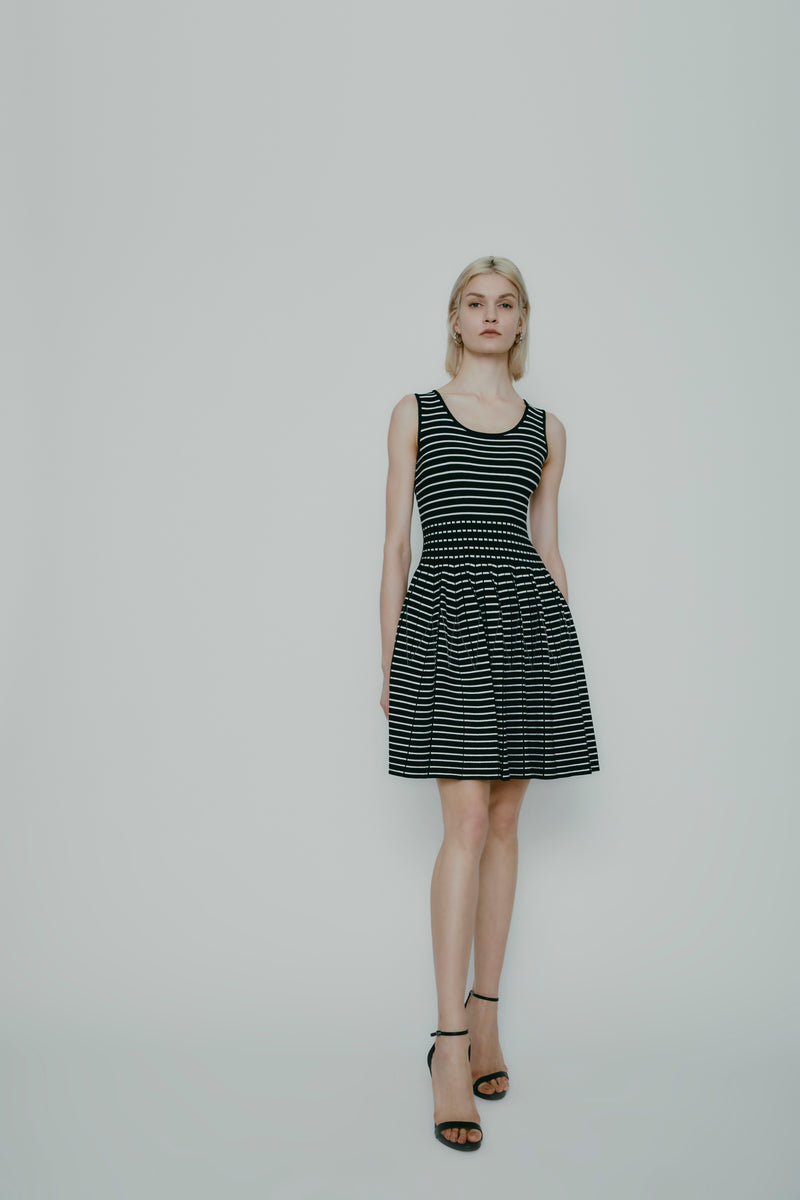 WENDY SKATER DRESS BLACK WHITE