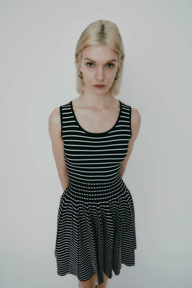 WENDY SKATER DRESS BLACK WHITE