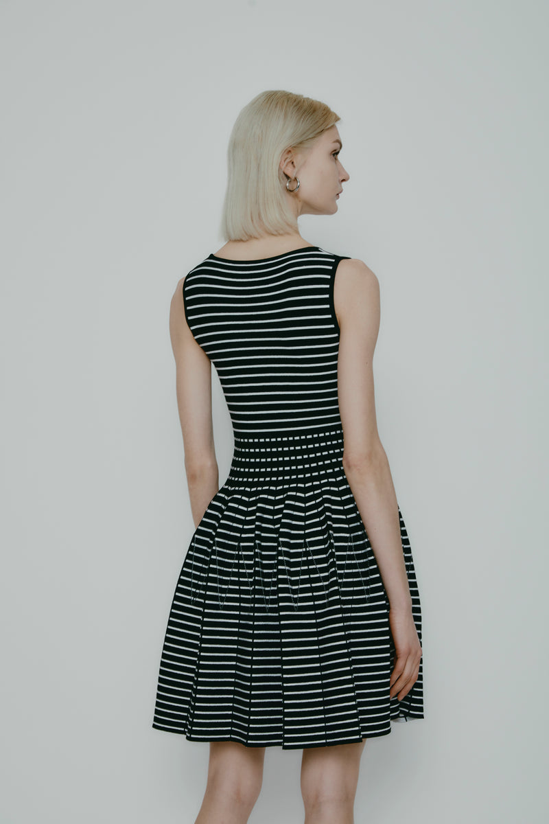 WENDY SKATER DRESS BLACK WHITE