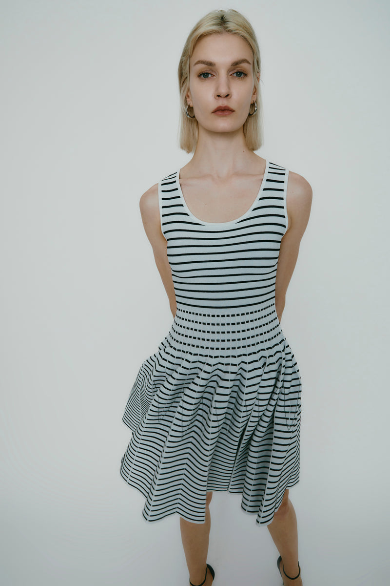 WENDY SKATER DRESS WHITE BLACK