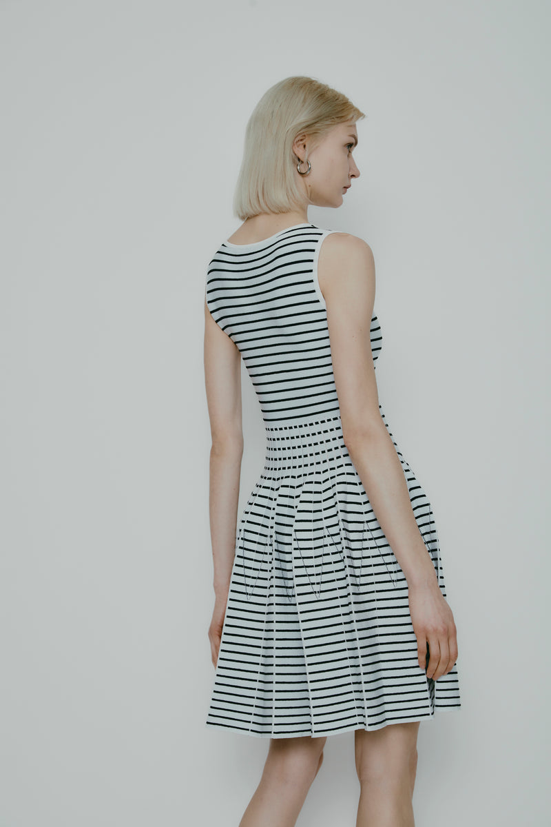WENDY SKATER DRESS WHITE BLACK